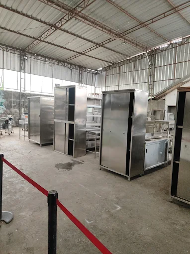 Gudang Peralatan Restoran