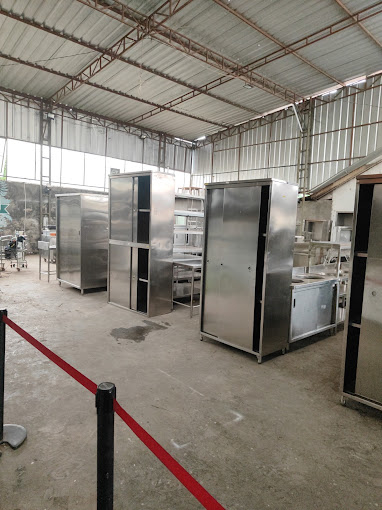 perlatan dapur bekas resto